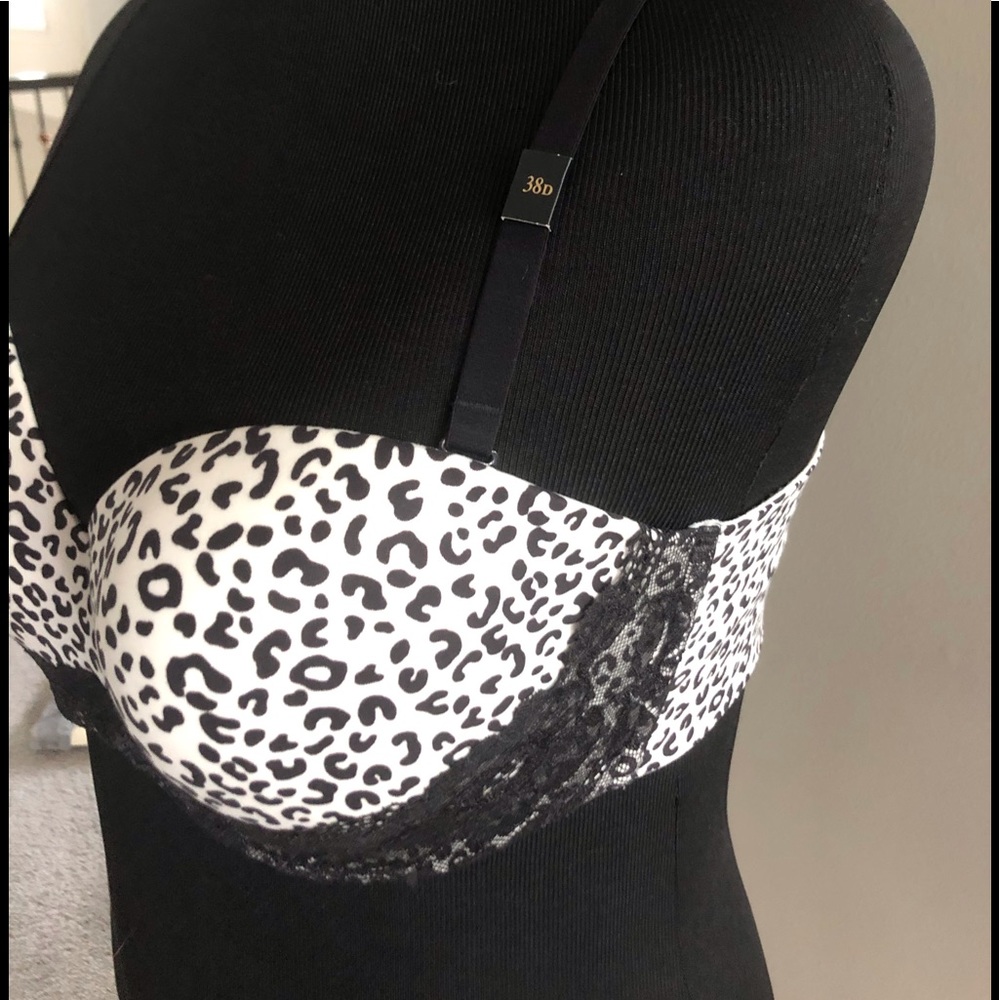 NWT Victoria’s Secret Bra - Picture 3 of 4